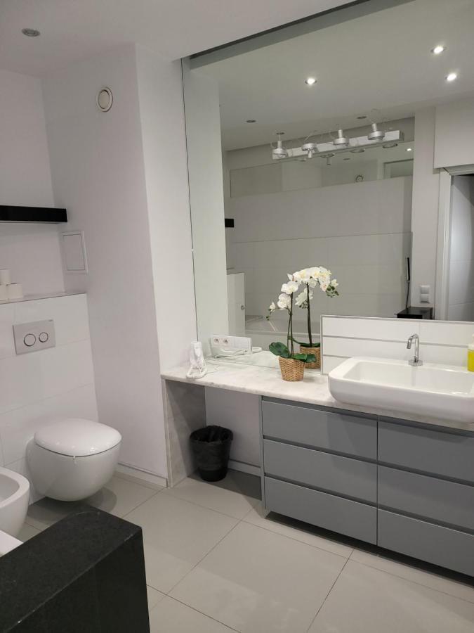 Amber Apartament 127 Krakow Bagian luar foto